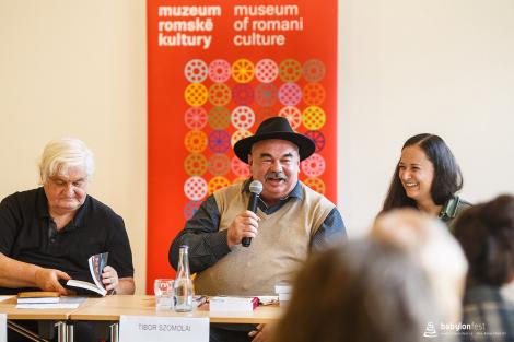 Hudebně – literární (pod) večer