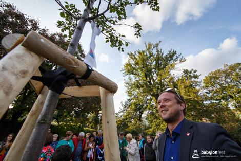 Zahájení festivalu a sázení stromů národů