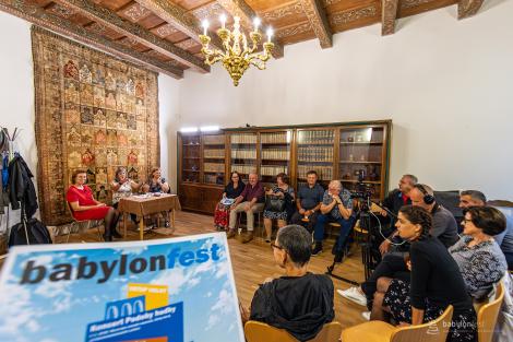 ŽIJEME ZDE SPOLEČNĚ