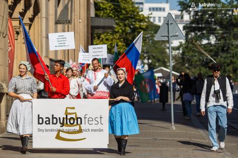 Babylon pod Špilberkem – průvod