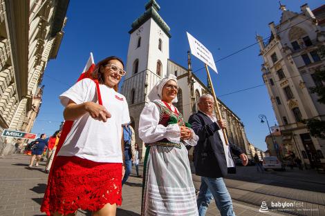 Babylon pod Špilberkem – průvod