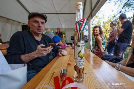 Zahájení festivalu a sázení stromů národů