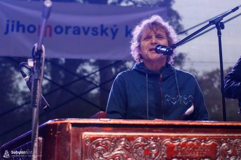 Cimbal Classic a Martha & Tena Elefteriadu