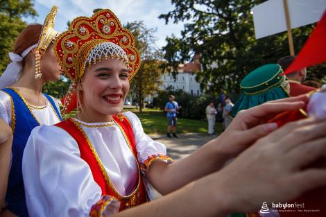 Babylon pod Špilberkem – průvod