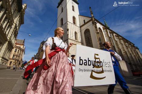 Babylon pod Špilberkem – průvod