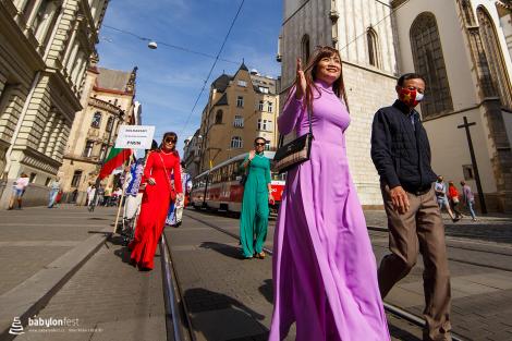 Babylon pod Špilberkem – průvod