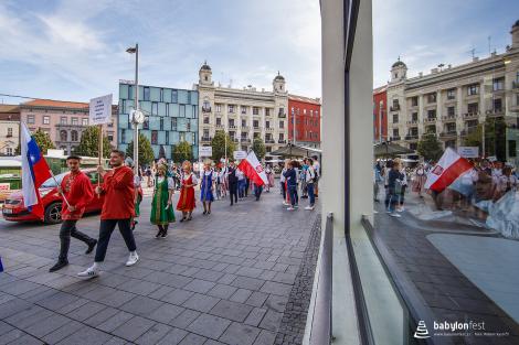 Babylon pod Špilberkem – průvod