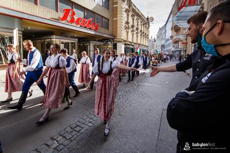 Babylon pod Špilberkem – průvod
