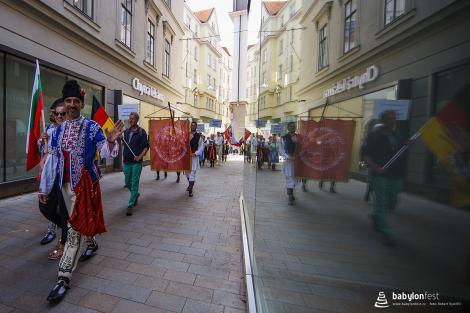 Babylon pod Špilberkem – průvod