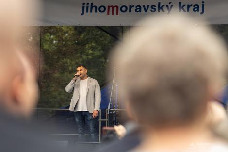 DEN NÁRODNOSTNÍCH MENŠIN JMK