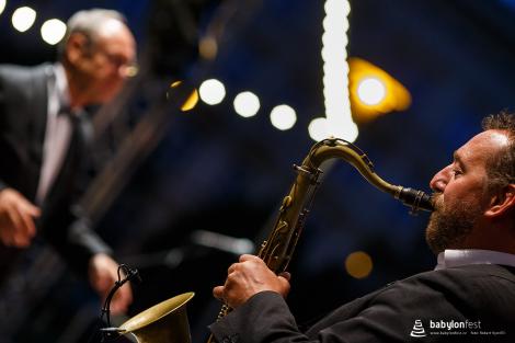 Rozhlasový Big Band Gustava Broma a zpěvačka Zuzana Gamboa