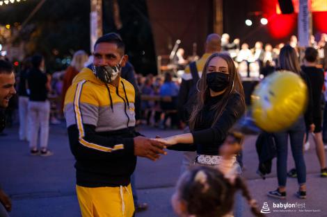 Rozhlasový Big Band Gustava Broma a zpěvačka Zuzana Gamboa