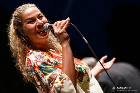 Rozhlasový Big Band Gustava Broma a zpěvačka Zuzana Gamboa