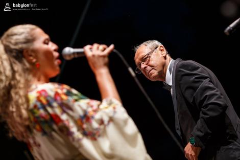 Rozhlasový Big Band Gustava Broma a zpěvačka Zuzana Gamboa