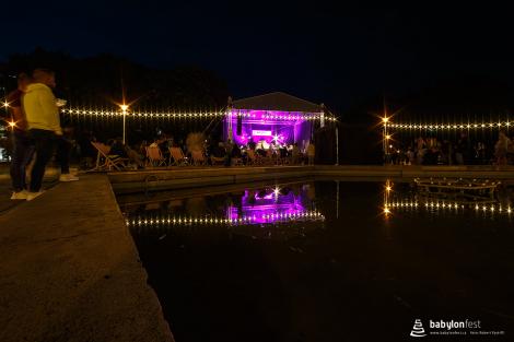 Rozhlasový Big Band Gustava Broma a zpěvačka Zuzana Gamboa