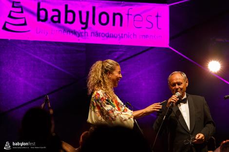 Rozhlasový Big Band Gustava Broma a zpěvačka Zuzana Gamboa