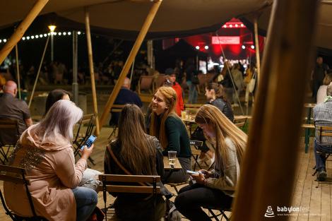 Rozhlasový Big Band Gustava Broma a zpěvačka Zuzana Gamboa