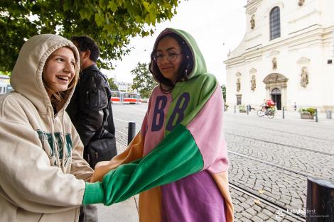 Řeka radosti - krojovaný průvod