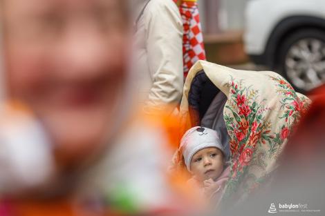 Řeka radosti - krojovaný průvod