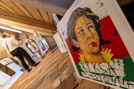 Stopy Elišky Rejčky stále živé / výstava v Arnoldově vile