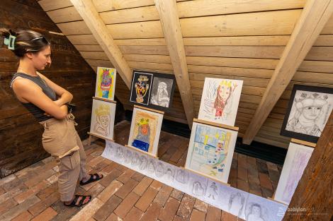 Stopy Elišky Rejčky stále živé / výstava v Arnoldově vile