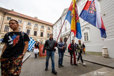 Řeka radosti - krojovaný průvod