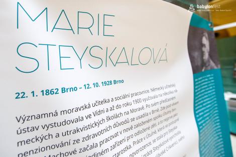 Výstava šest (ne)známých brněnských žen 20. století