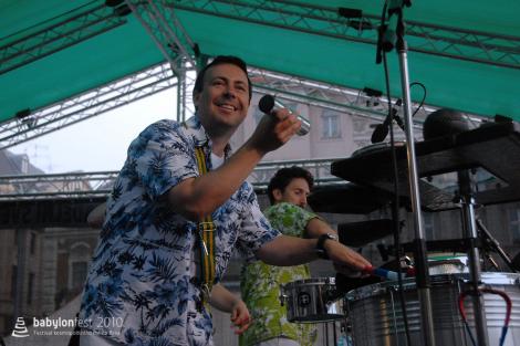 Tam tam Orchestra a Tam Tam Batucada – Babylonfest pro Divadelní svět, Divadelní svět pro Babylonfest