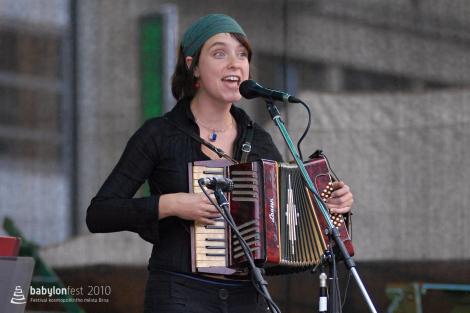 Terezie Palková – Babylonfest pro Divadelní svět, Divadelní svět pro Babylonfest