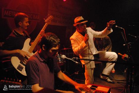 Pannonia Alstars Ska Orchestra – Babylonfest pro Divadelní svět, Divadelní svět pro Babylonfest