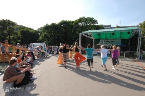 Babylonfest – den první – I Parea (Řecko)