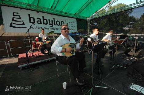 Babylonfest – den první – I Parea (Řecko)
