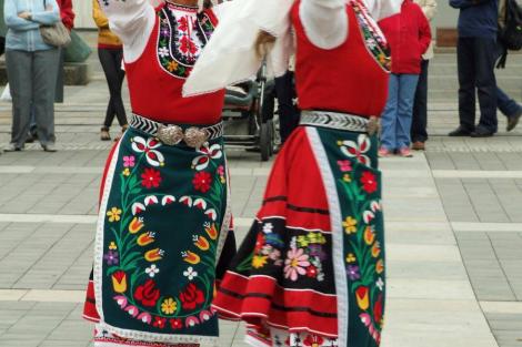 Folklor minorit – Duhové náměstí