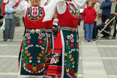 Folklor minorit – Duhové náměstí