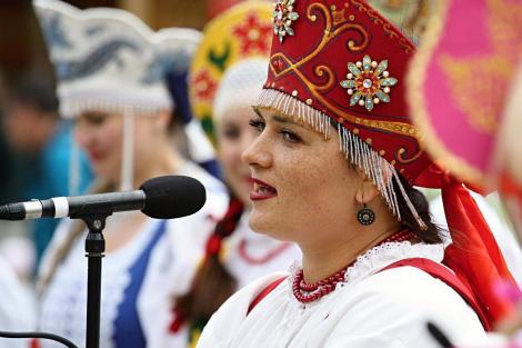 Folklor minorit – Duhové náměstí