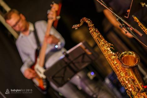 Pollonus Jazz Band s akordeonistou Aliaksandrem Yasinskim