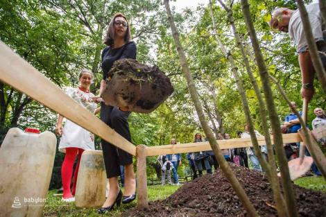 Stromy národů – slavnostní vysazení národních stromů Poláků a Ukrajinců.