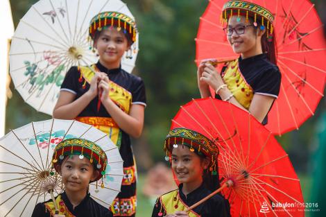 Slavnostní vysazení národních stromů Vietnamců a Rusínů v brněnském parku Lužánky