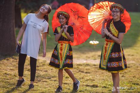 Slavnostní vysazení národních stromů Vietnamců a Rusínů v brněnském parku Lužánky