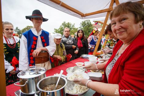 Folklor minorit a babylon chutí