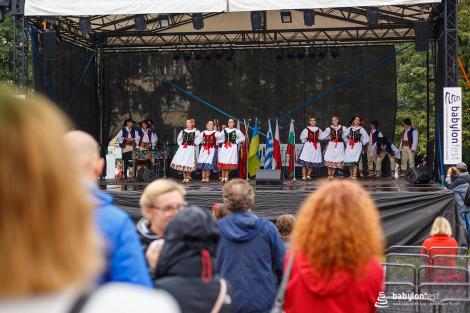 Folklor minorit a babylon chutí