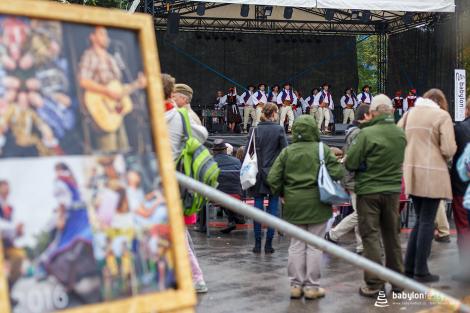 Folklor minorit a babylon chutí