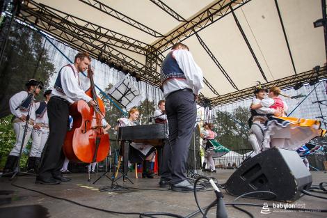 Folklor minorit a babylon chutí