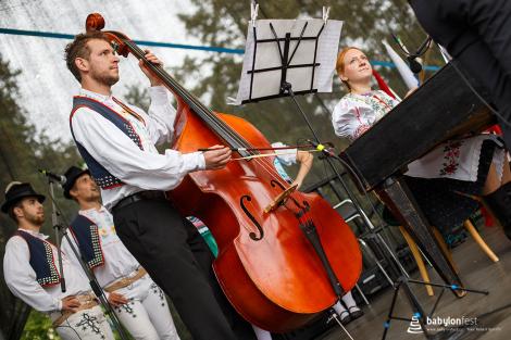 Folklor minorit a babylon chutí