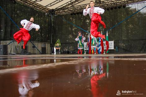 Folklor minorit a babylon chutí