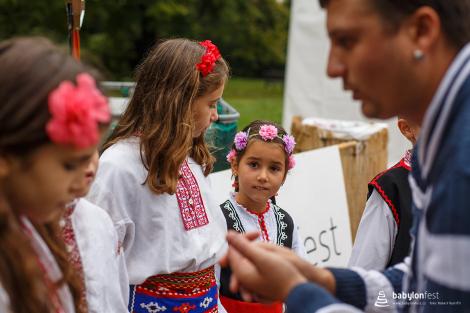 Folklor minorit a babylon chutí