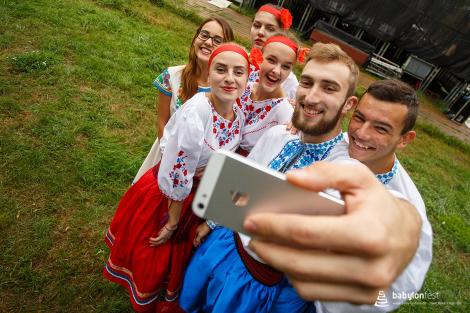 Folklor minorit a babylon chutí
