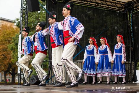 Folklor minorit a babylon chutí