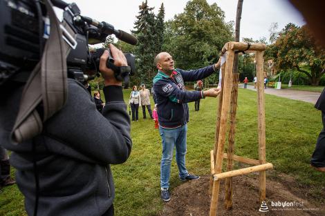 Zahájení festivalu a Stromy národů