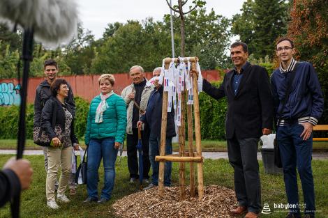 Zahájení festivalu a Stromy národů